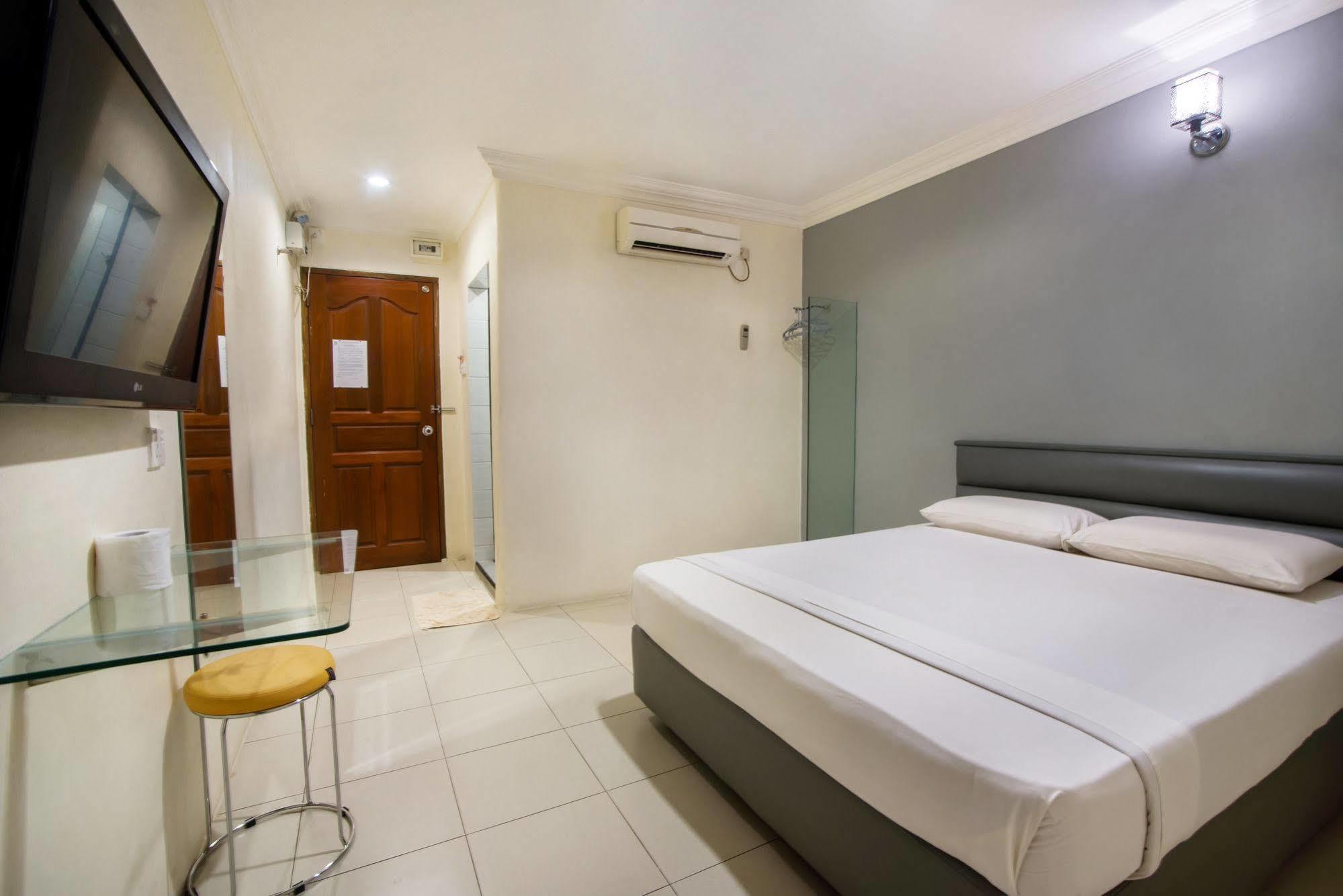 Dju Dju Hotel Batam Экстерьер фото