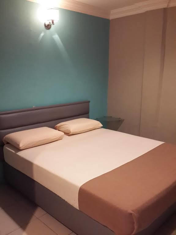 Dju Dju Hotel Batam Экстерьер фото